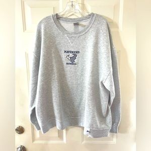 Russell Dri Power Mavericks Baseball inscription on the front crew neck gray XL